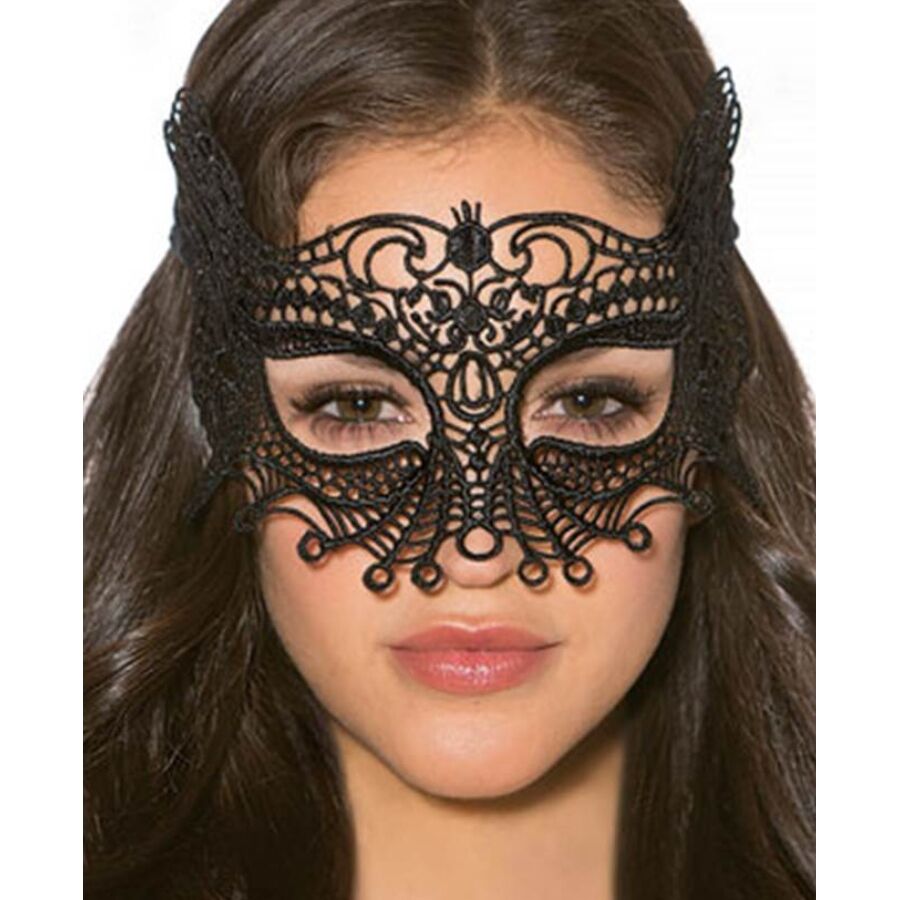 Queen lace mask 1