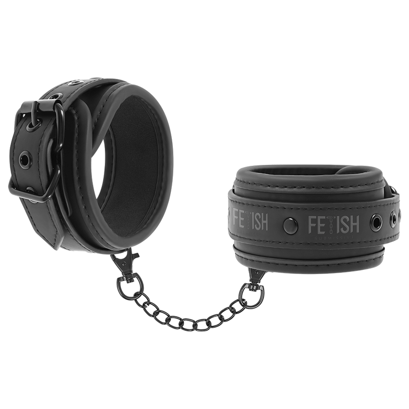 Submissive handcuffs black