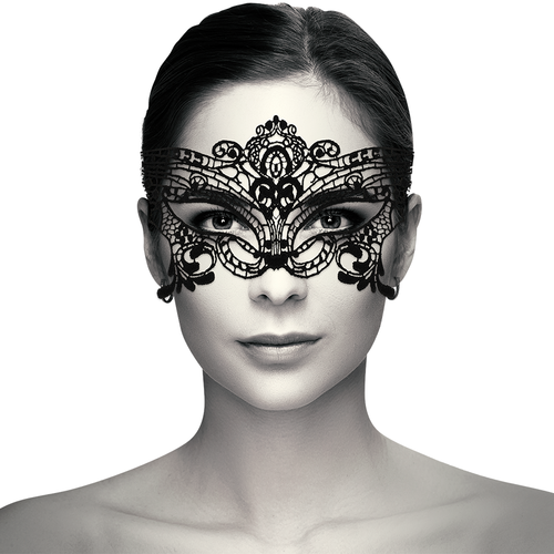 Chic desire lace mask